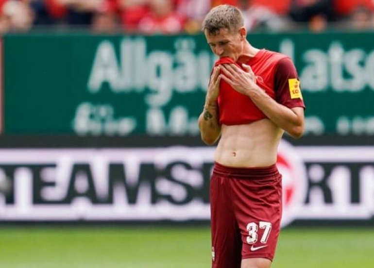 Almaniyalı futbolçu 31 yaşında karyerasını bitirdi