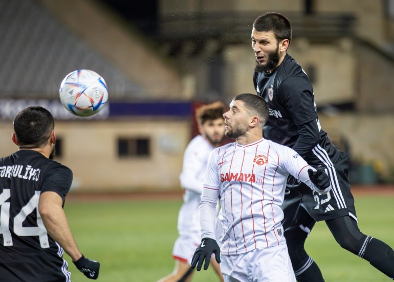 “Qarabağ”ın futbolçusu çempionatda 250-ci oyununu keçirdi