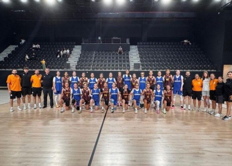 Azərbaycan millisi “Qalatasaray”a qalib gəlib