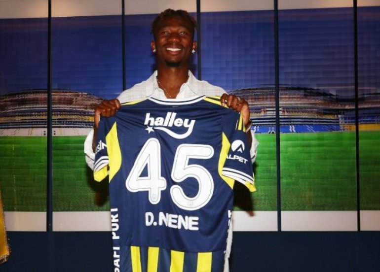 “Fənərbağça”dan növbəti transfer