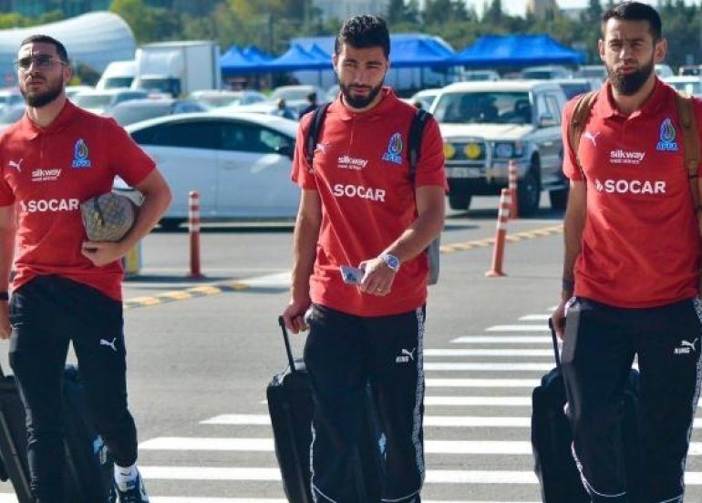 Azərbaycan millisi İslandiyaya yollanıb