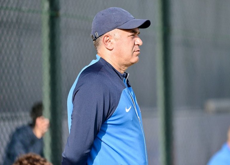 Elxan Abdullayev: 
