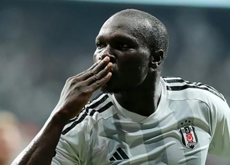 Abubakar rəsmən 