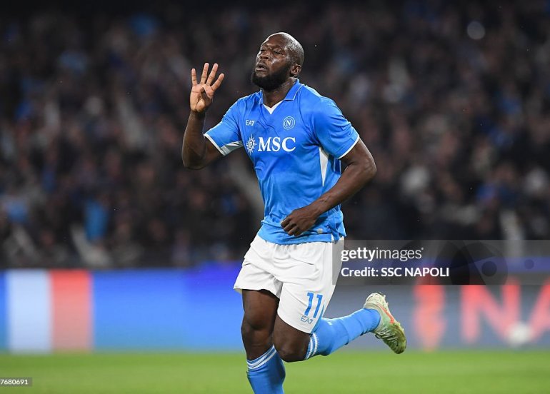 Lukaku yaşıl meydanlara qayıdır