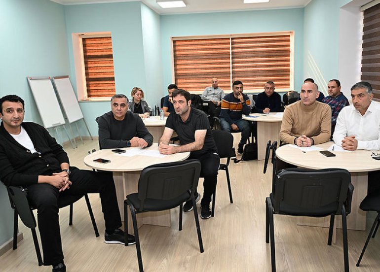 AFFA-da təlimatçılar üçün kurs keçirildi
