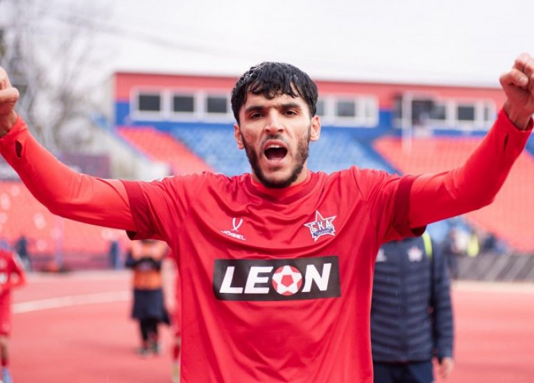 Azərbaycanlı futbolçu Rusiyada klubunu dəyişdi