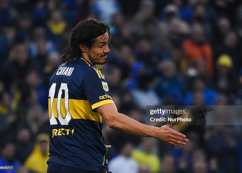 Edinson Kavani  karyerasını başa vurdu