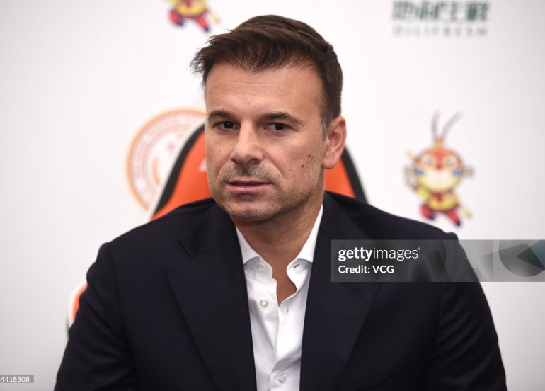 İstanbul klubunda yeni baş məşqçi