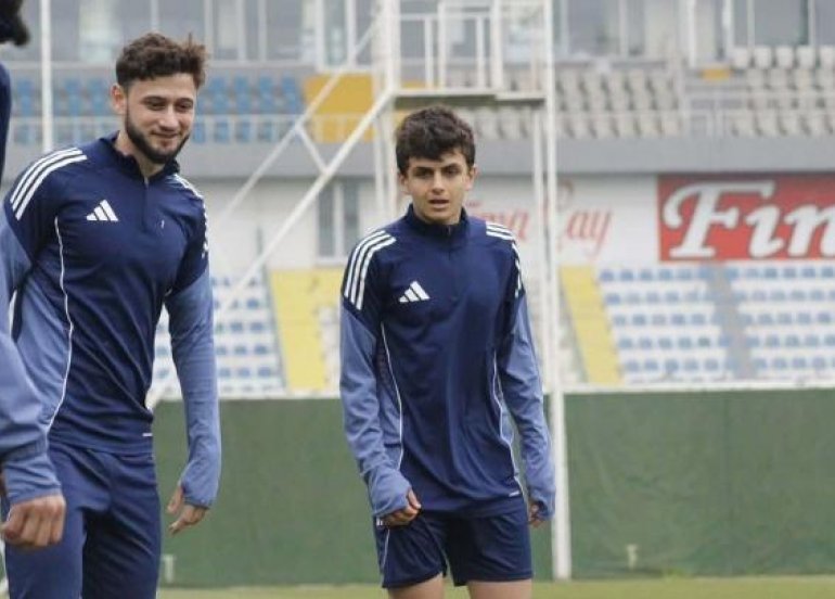 Qurban Qurbanov 15 yaşlı Əlini əsas komandaya çağırdı