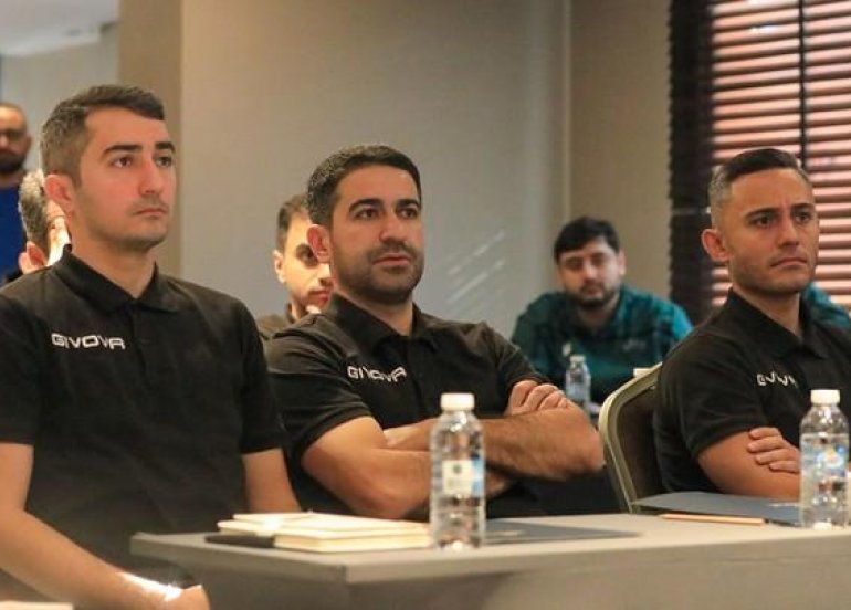 UEFA nümayəndələri azərbaycanlı hakimlərə seminar keçdi