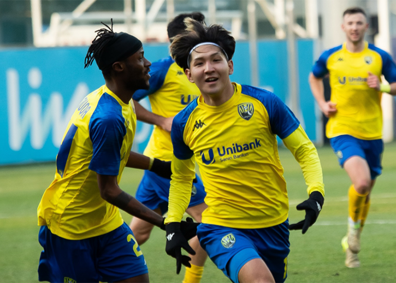 Səfərdə 100-cü qələbə