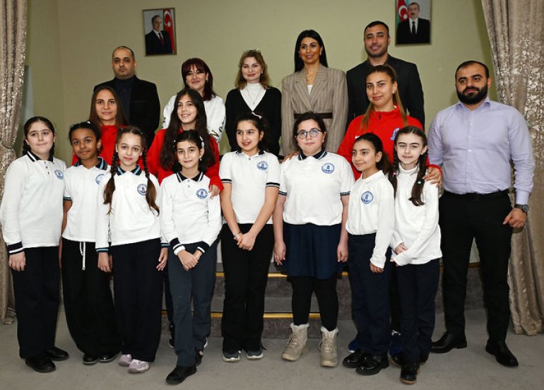 Millimizin üzvləri məktəblilərlə görüşdülər