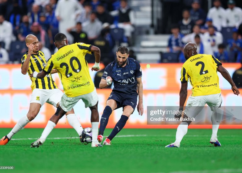 Kərim Benzema zədələndi