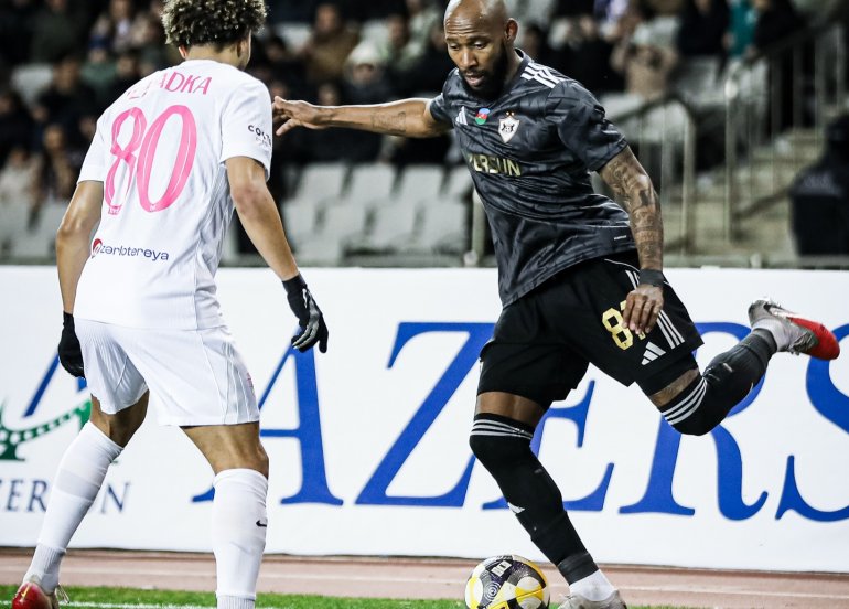 Tarixdə ilk cüt: Yenə XXII turda