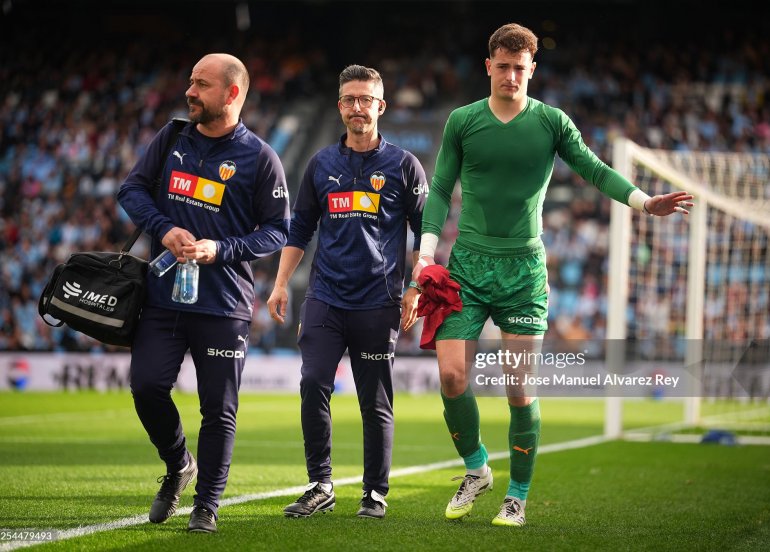 İspaniyalı qapıçı üçün mövsüm erkən başa çatdı