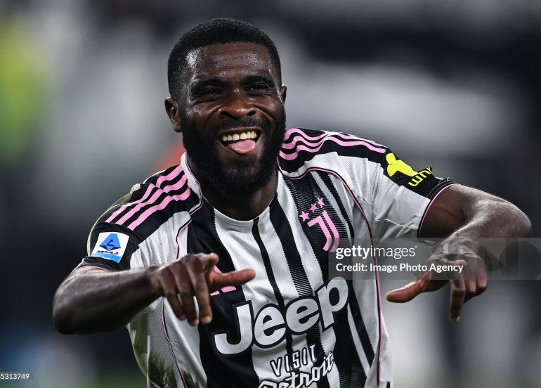 Ceremi Boqa “Yuventus”da qalacaq