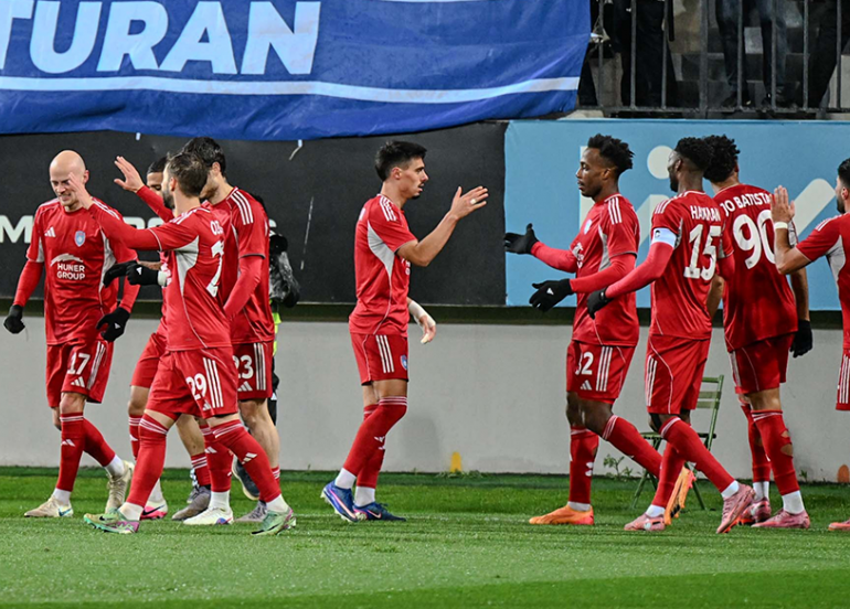 Premyer Liqada 50-ci qələbə