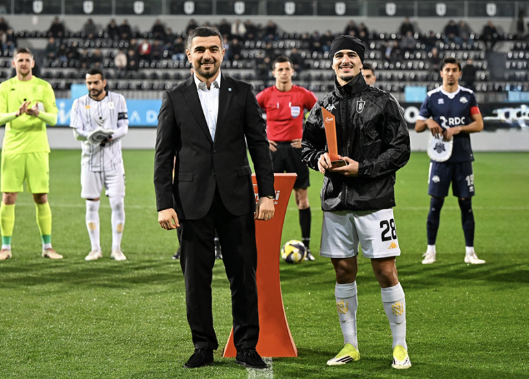 Alessio Kurçi mükafatlandırılıb