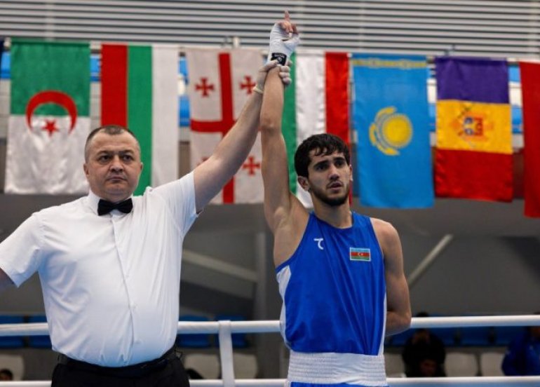 Azərbaycanın 8 boksçusu yarımfinalda