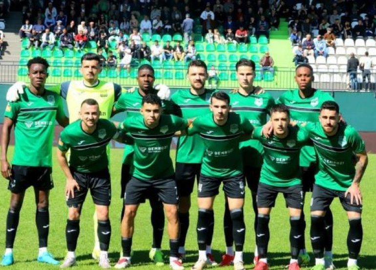 Zamiq Əliyevin komandası 3 xalı 3 qolla qazandı