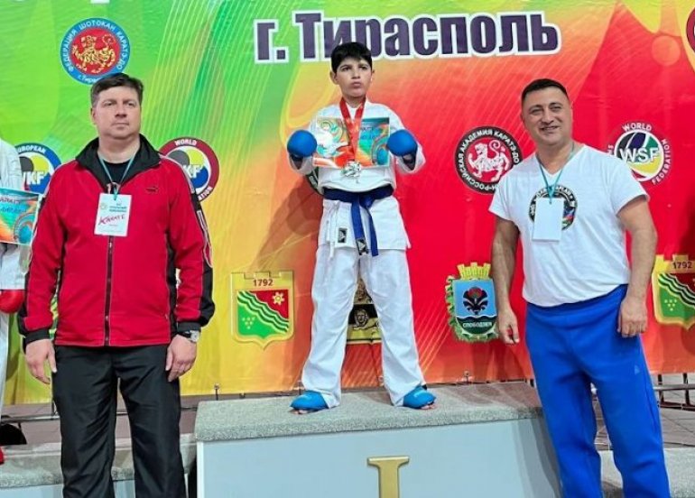 Azərbaycan karateçilərindən Moldovada 11 medal