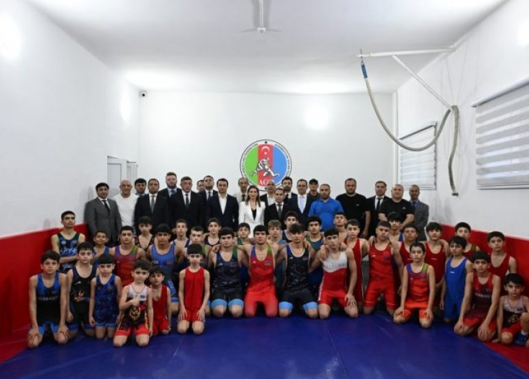 Olimpiya çempionlarından güləşçilərə motivasiya və uğur mesajı