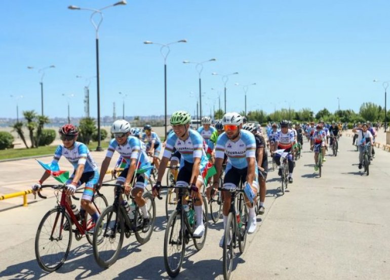 Bakıda Ümumdünya Velosiped Gününə həsr olunmuş veloyürüş keçirilib