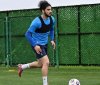 Azərbaycan millisinin futbolçusu Madridə yollandı