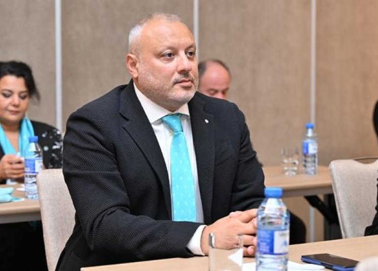 Elxan Səmədov növbəti dəfə PFL-in prezidenti seçildi