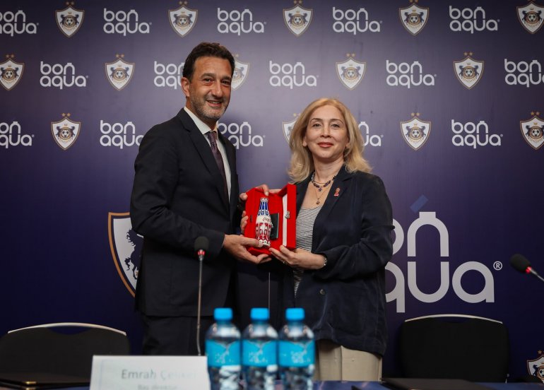 “Qarabağ“ FK və “BonAqua“ arasında rəsmi tərəfdaşlıq müqaviləsi imzalandı