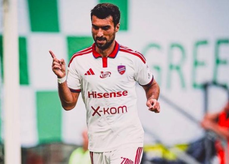 Mahir Emrelinin komandası mərhələ adladı