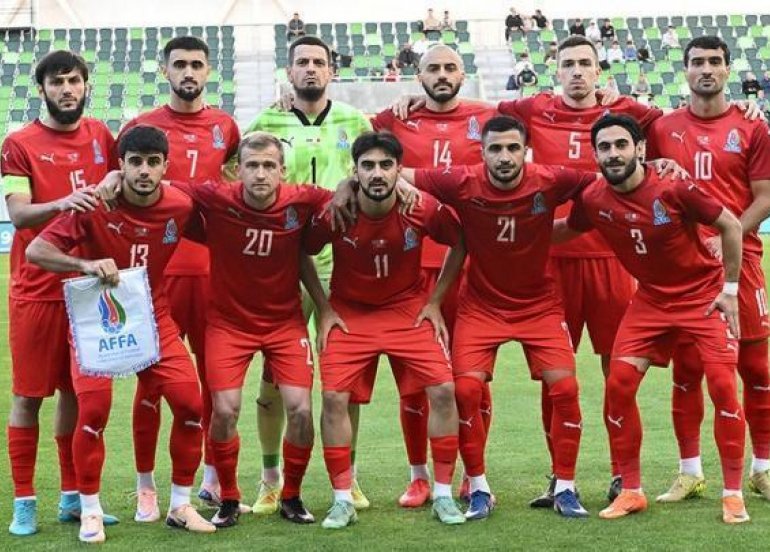 Azərbaycan yığması Tacikistana qarşı